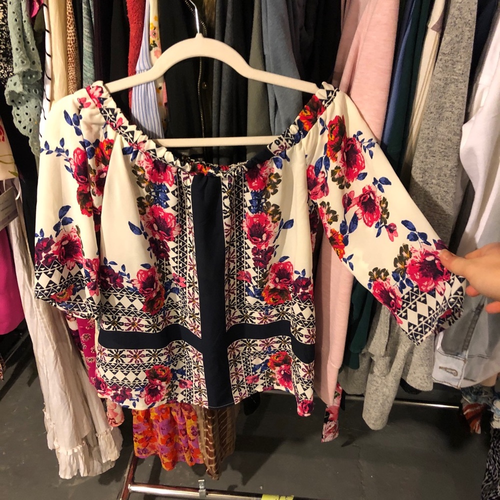 Multi-Colored Off the Shoulder Blouse ✨
